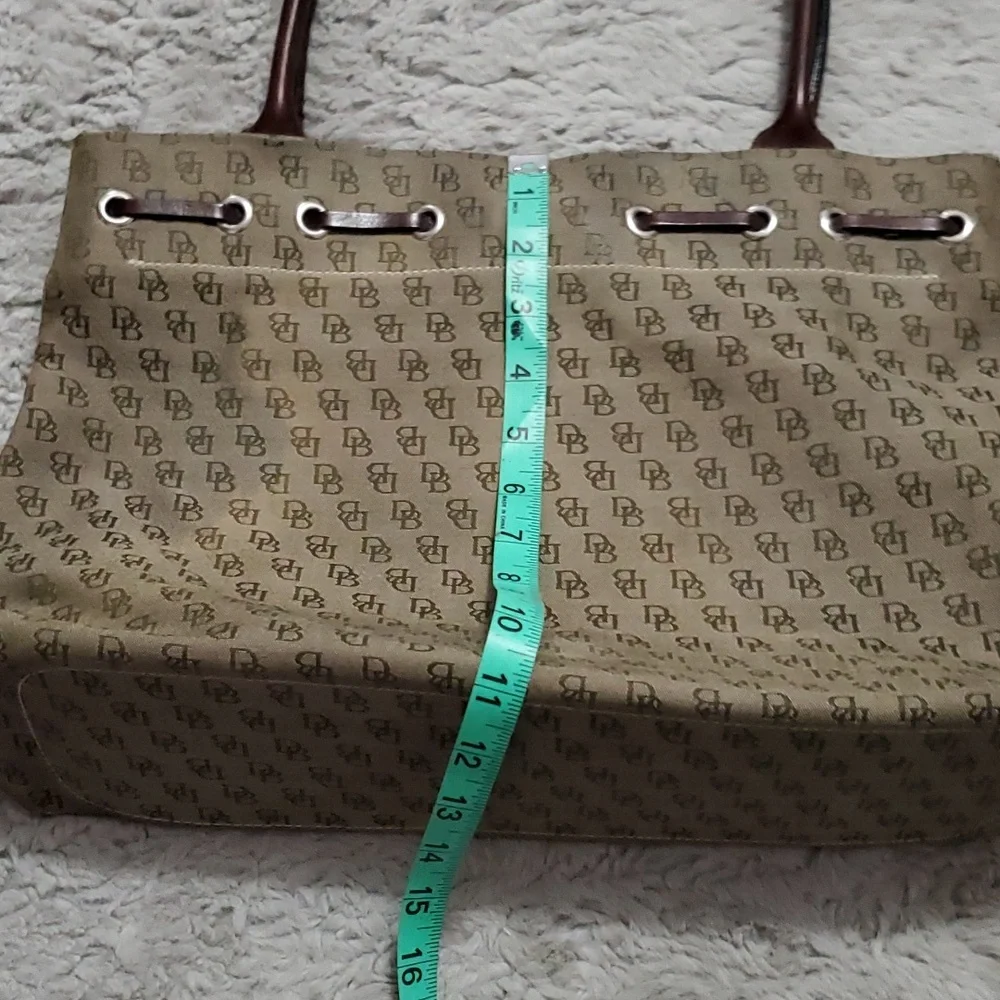 DOONEY & BOURKE monogram tassel tote bag